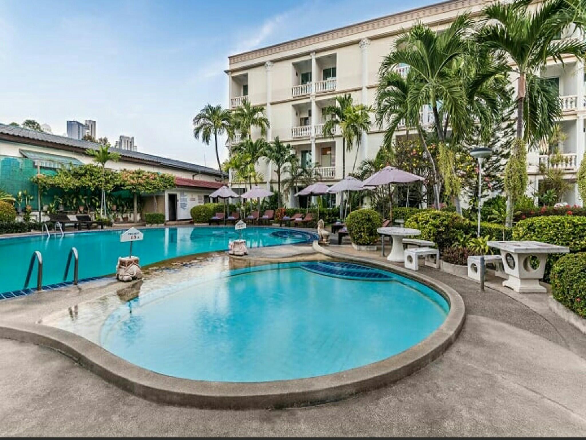 Hotel Romeo Palace Pattaya Buitenkant foto