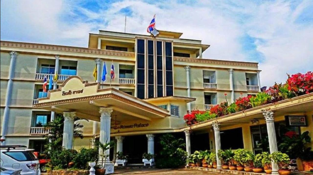 Hotel Romeo Palace Pattaya Buitenkant foto