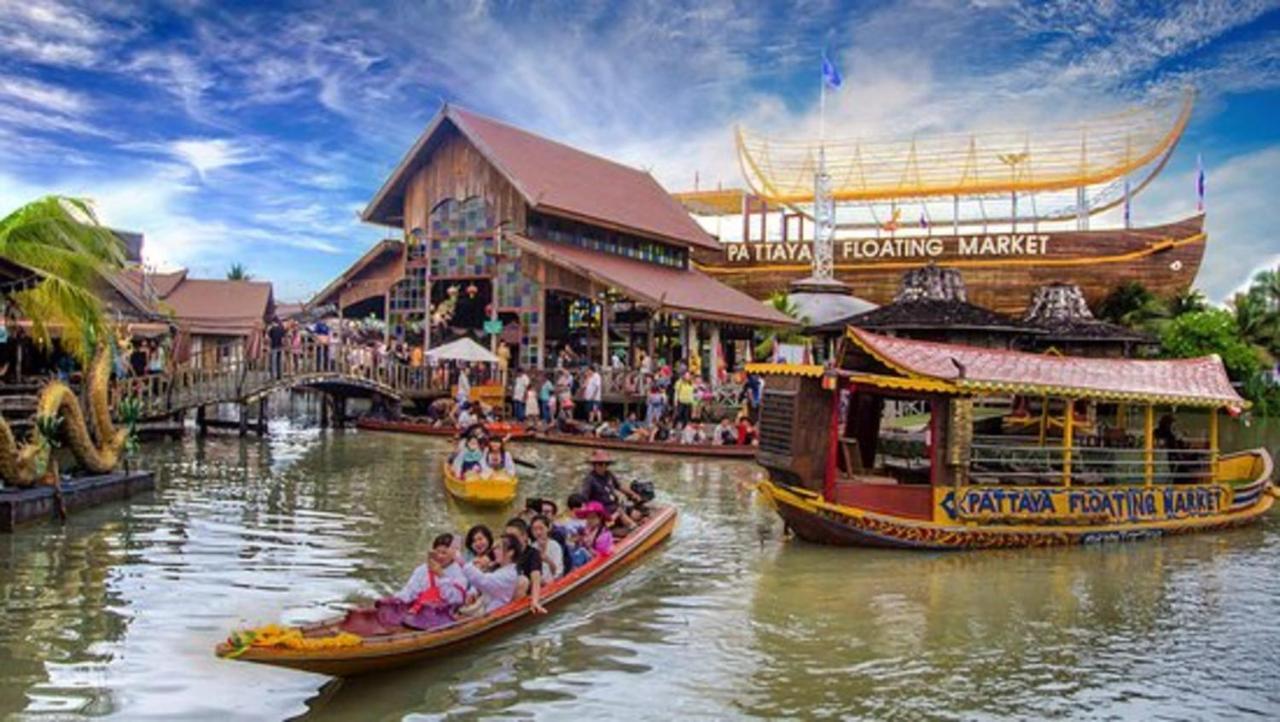 Hotel Romeo Palace Pattaya Buitenkant foto