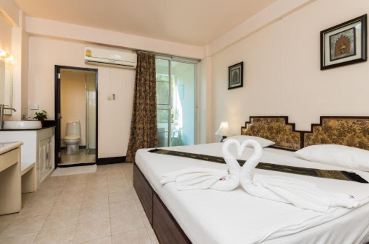 Hotel Romeo Palace Pattaya Buitenkant foto